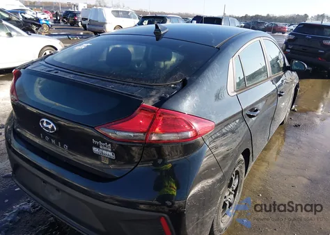 2017 Hyundai Ioniq Hybrid Blue z USA, uszkodzony, nr VIN KMHC65LC2HU021950